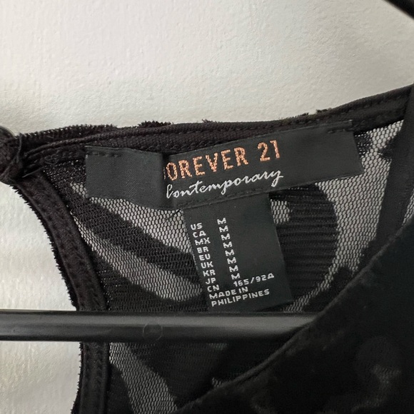 Little black dress - Picture 2 of 2